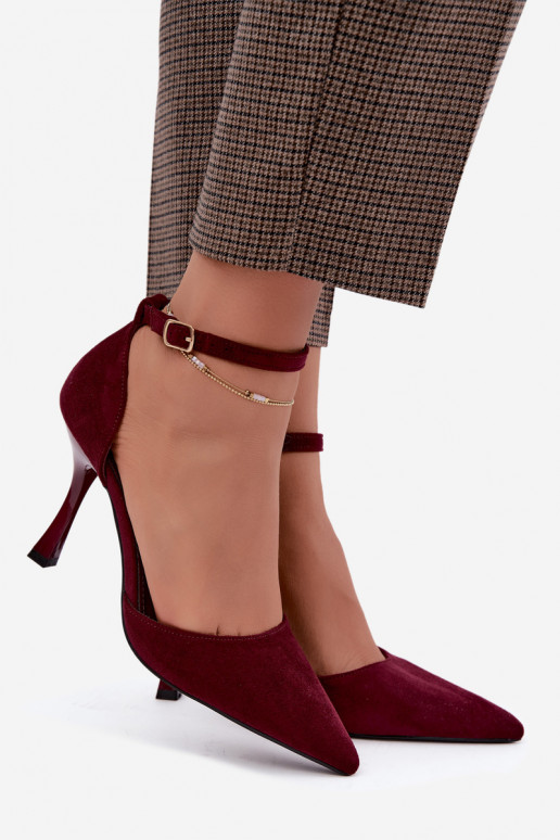 Scarpe in suede sintetico con cinturini color bordeaux Ladessa