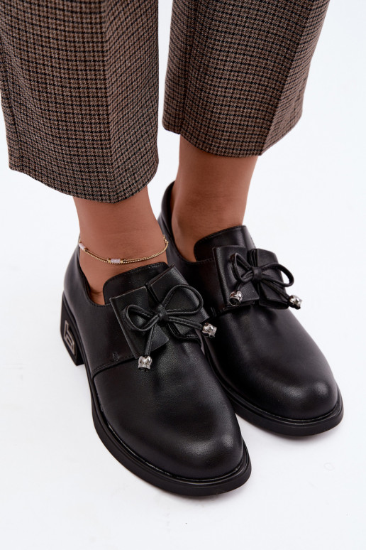 Scarpe in pelle sintetica con fiocchi T.Sokolski AN J26-190 in nero