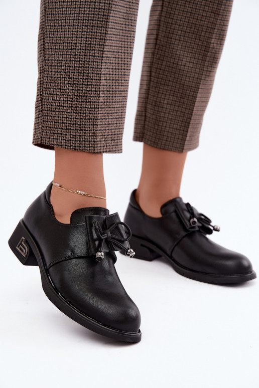 Scarpe in pelle sintetica con fiocchi T.Sokolski AN J26-190 in nero