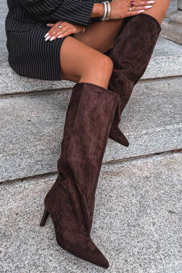 stivali alti da donna slip-on con tacco in cioccolato Favra