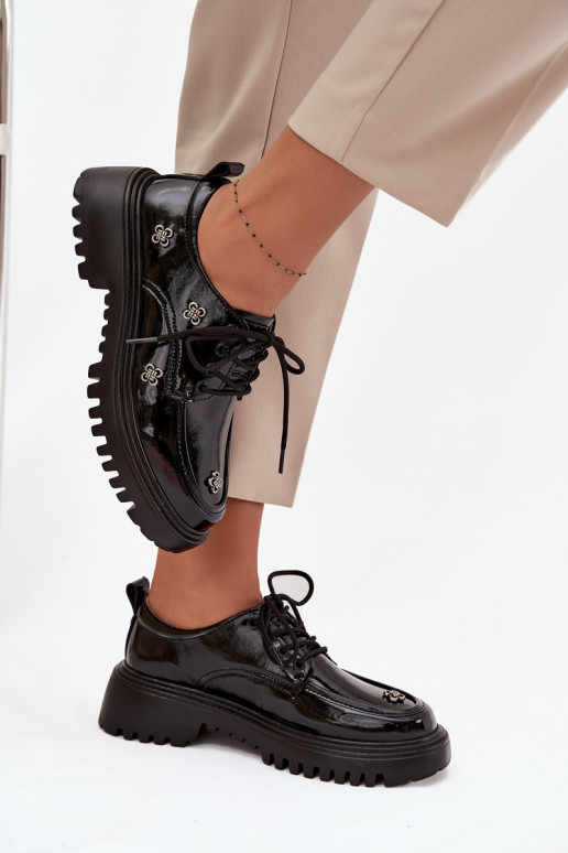 Scarpe da donna in pelle verniciata con fibbie in nero Artiker 57C0333