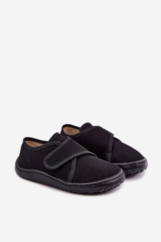 Pantofole per bambini maschi con chiusure adesive Barefoot Froddo G1700438-15 nere