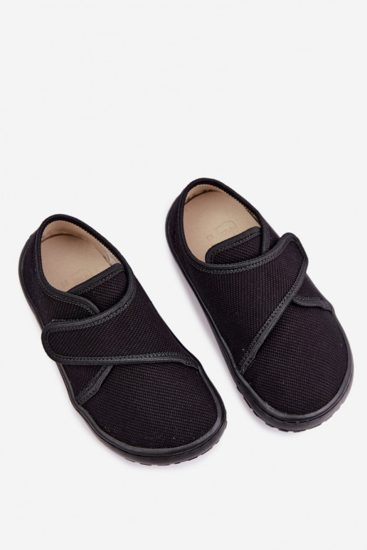 Pantofole per bambini maschi con chiusure adesive Barefoot Froddo G1700438-15 nere