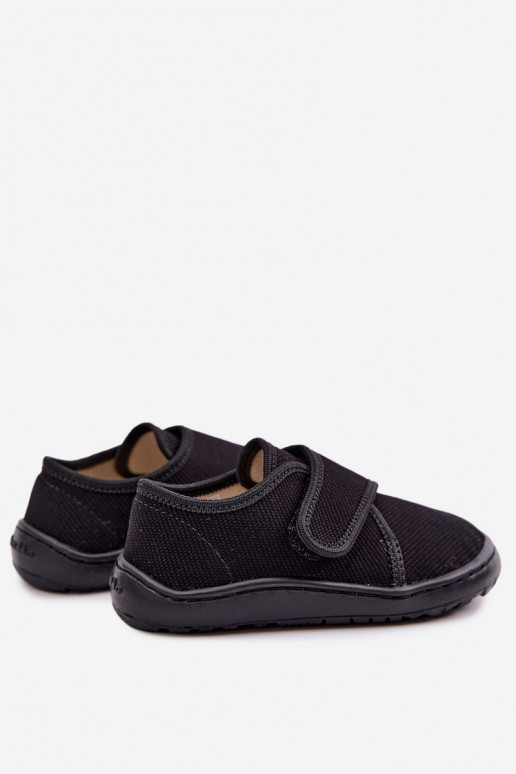 Pantofole per bambini maschi con chiusure adesive Barefoot Froddo G1700438-15 nere