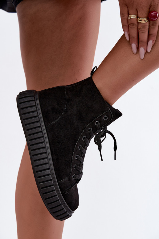 Scarpe casual riscaldate in finta suede con piattaforma in nero Isaria