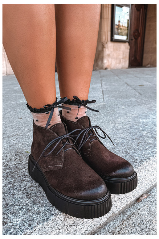 Scarpe da donna in pelle in finta suede riscaldate con piattaforma in marrone Zazoo 60588