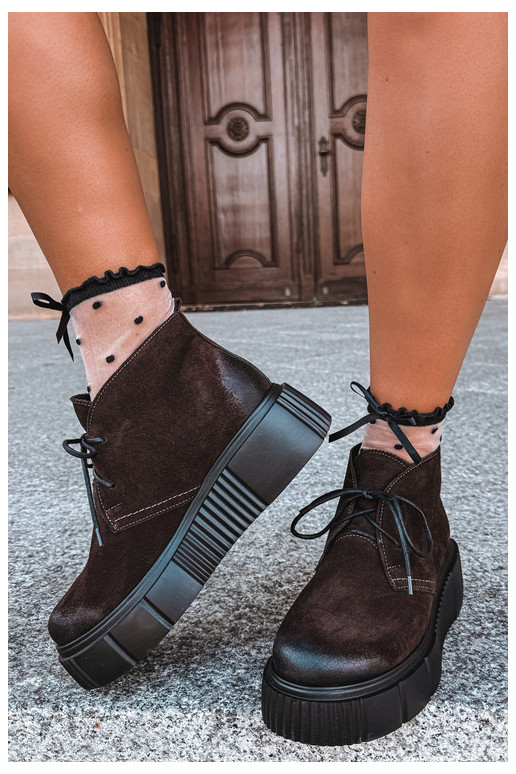 Scarpe da donna in pelle in finta suede riscaldate con piattaforma in marrone Zazoo 60588