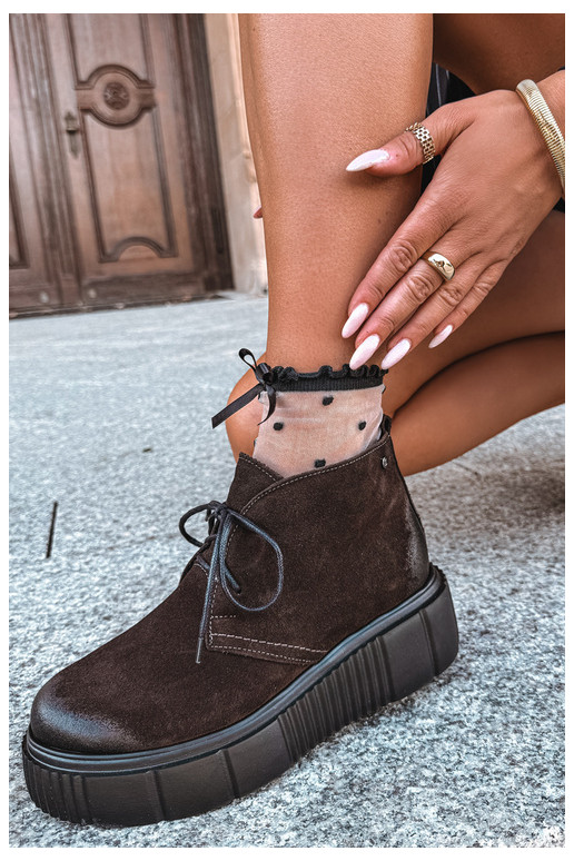 Scarpe da donna in pelle in finta suede riscaldate con piattaforma in marrone Zazoo 60588