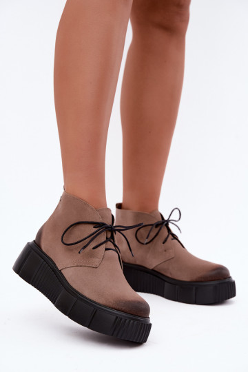 Scarpe da donna in pelle in finta suede riscaldate con piattaforma color sabbia Zazoo 60588