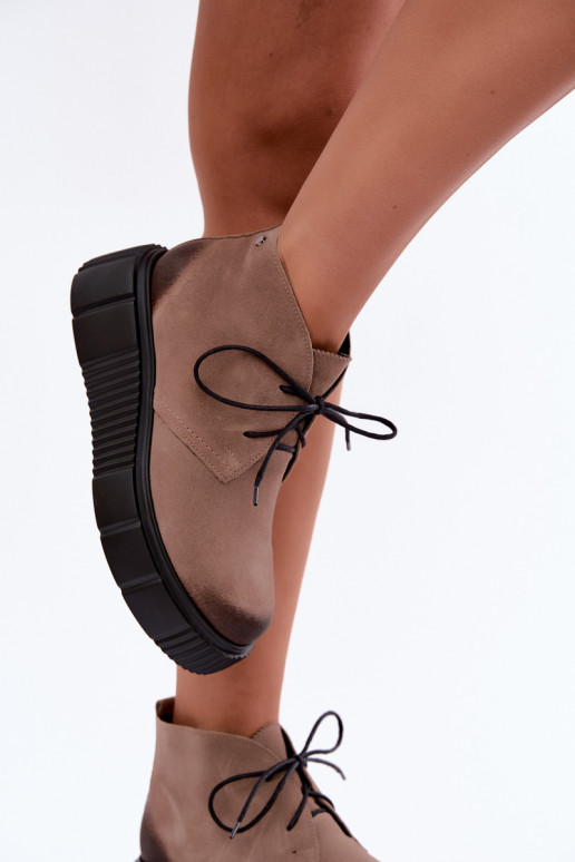 Scarpe da donna in pelle in finta suede riscaldate con piattaforma color sabbia Zazoo 60588