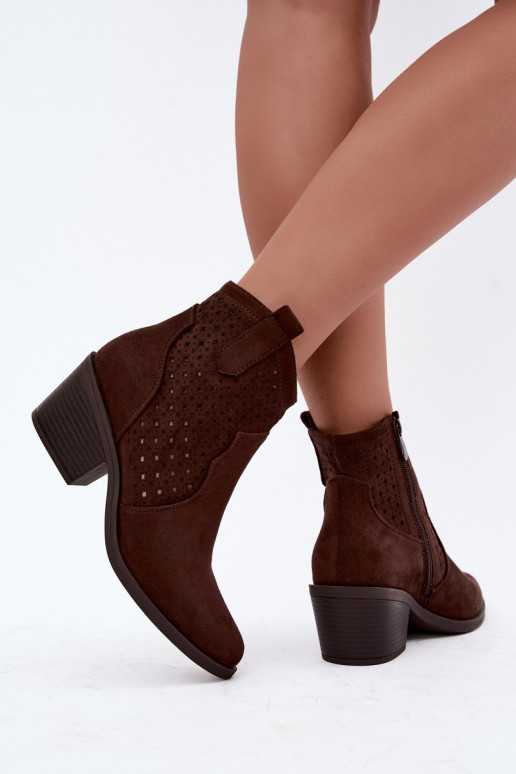Stivaletti in stile cowboy con tacco e elementi traforati S.Barski HY62-8149 cioccolato