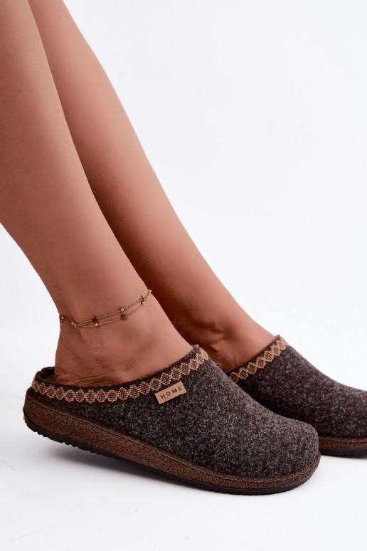 Pantofole da donna marroni scuri con ricamo Inblu NL000009
