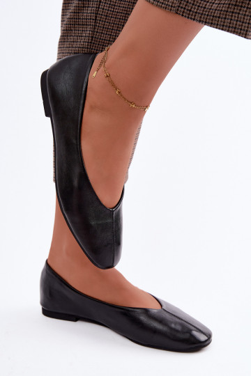 Ballerine con ricamo decorativo in nero Iralia