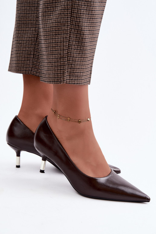 Scarpe con tacco basso in colore cioccolato Pelina