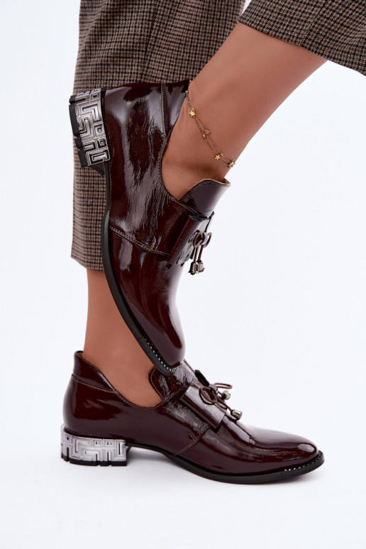 Scarpe verniciate con tacco basso e fiocchi in bordeaux Zazoo 1399