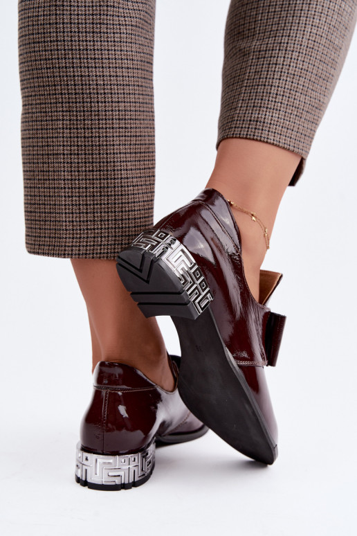 Scarpe verniciate con tacco basso e fiocchi in bordeaux Zazoo 1399