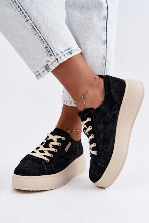 Sneakers in ecopelle scamosciata con piattaforma Kobbo in nero