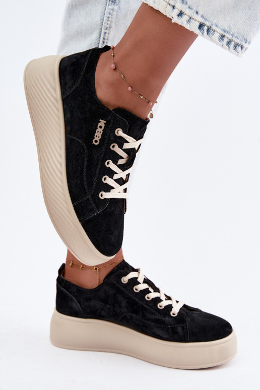 Sneakers in ecopelle scamosciata con piattaforma Kobbo in nero
