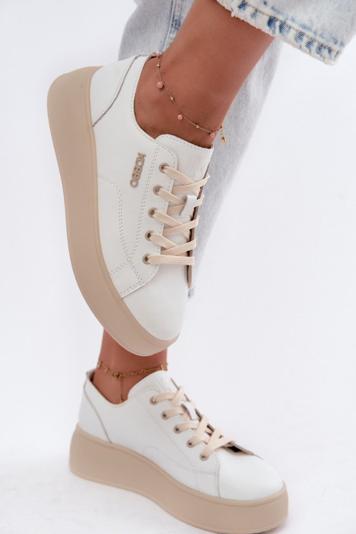 Sneakers in ecopelle con piattaforma Kobbo in bianco