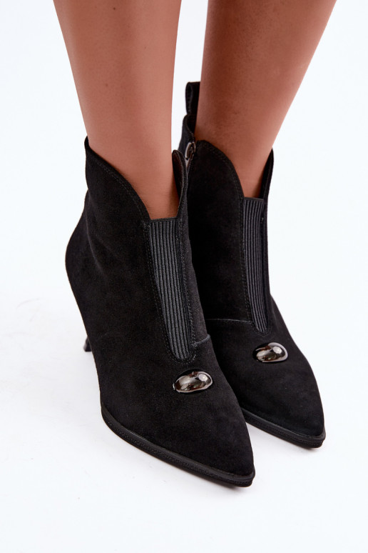 Scarpe da donna in faux suede con tacco T.Sokolski S2 Z26-281 color nero