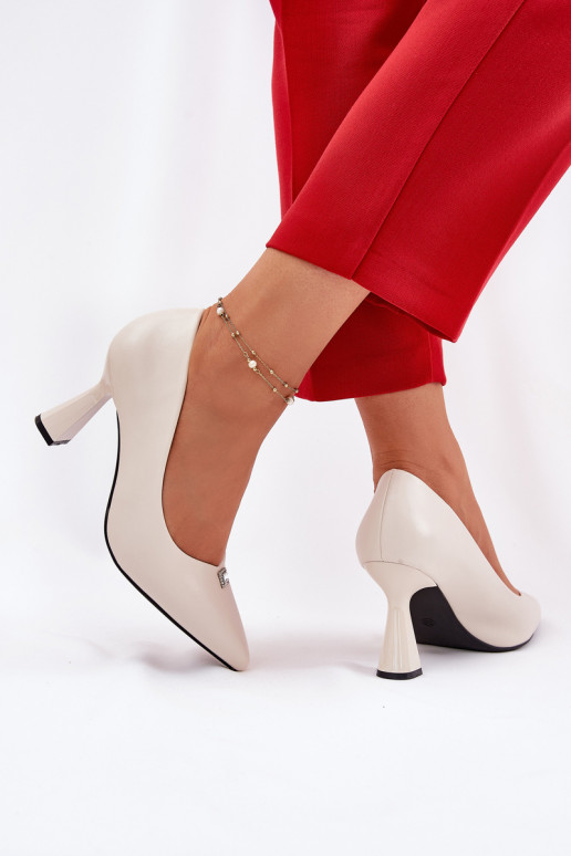 Scarpe dallo stile elegante con tacco allargato Vinceza 62222 color sabbia