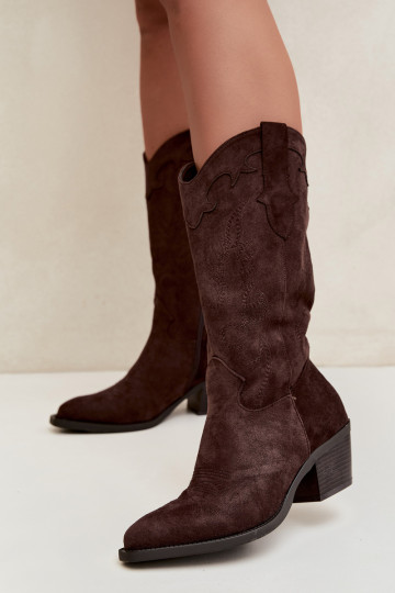 Stivali color cioccolato in suede sintetico stile cowboy con tacchi Jarissa 2