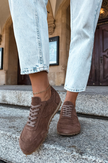 Sneakers Barefoot in ecopelle scamosciata marrone Zazoo N1422
