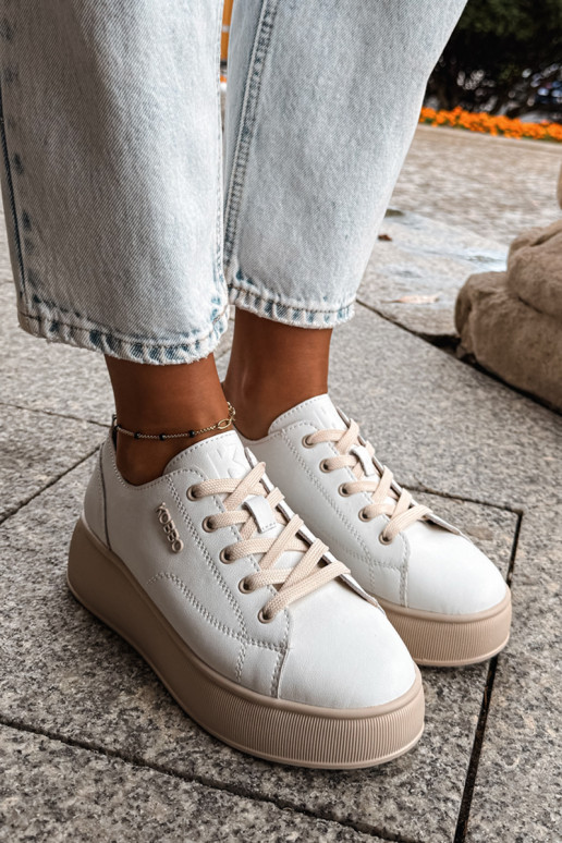 Sneakers in ecopelle con piattaforma Kobbo in bianco