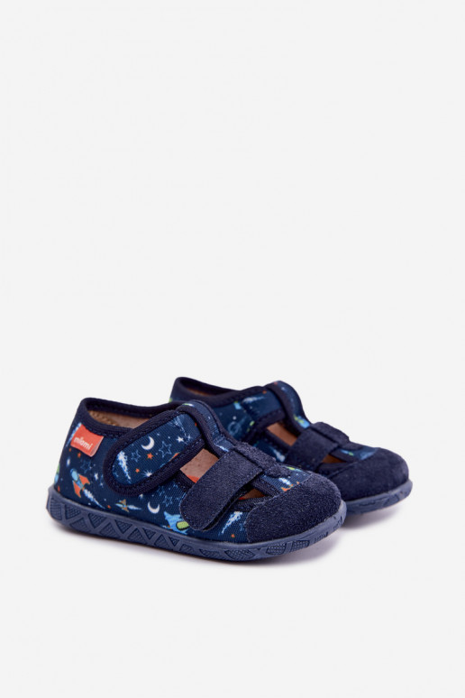 Pantofole per bambini Milami con chiusure adesive e razzi in blu scuro Reathiana