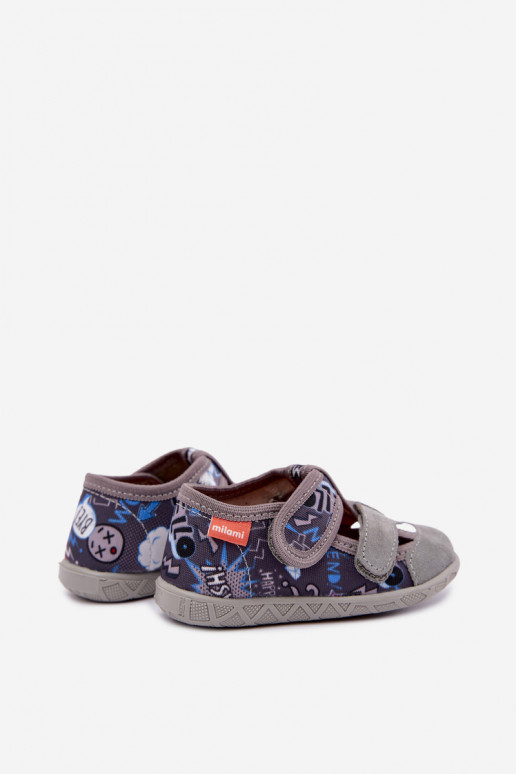 Pantofole per bambini Milami con chiusure adesive in grigio Reathiana