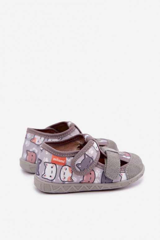 Pantofole per bambini Milami con chiusure adesive e gatti in grigio Reathiana