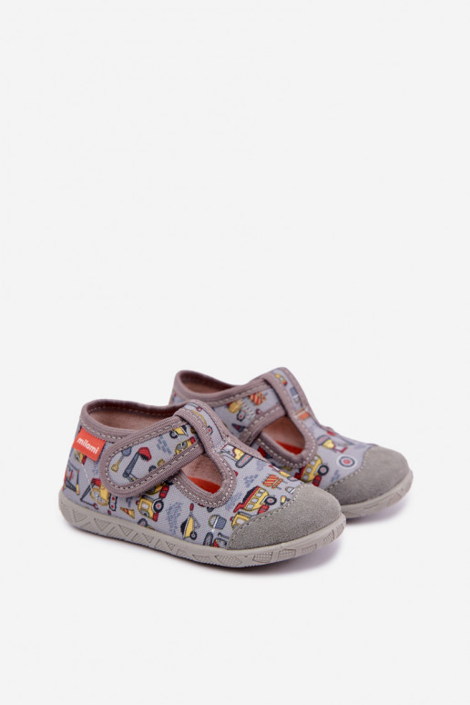 Pantofole per bambini Milami con chiusure adesive in grigio Jasimrra