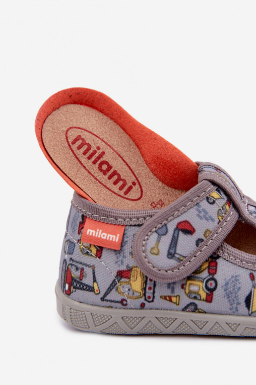 Pantofole per bambini Milami con chiusure adesive in grigio Jasimrra