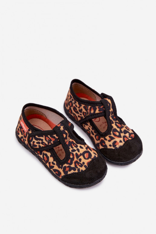 Pantofole per bambini Milami con chiusure adesive e motivi leopardati in giallo e nero Jasimrra