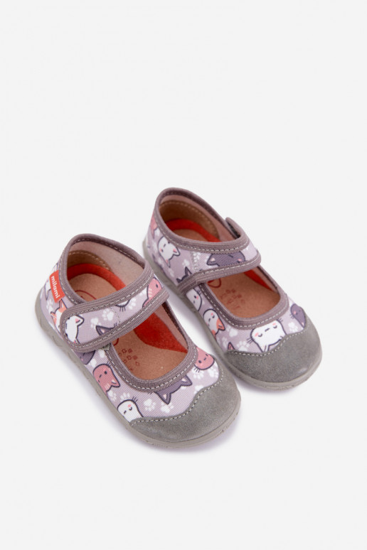Pantofole per bambini Milami con chiusure adesive e gatti in grigio Esnia