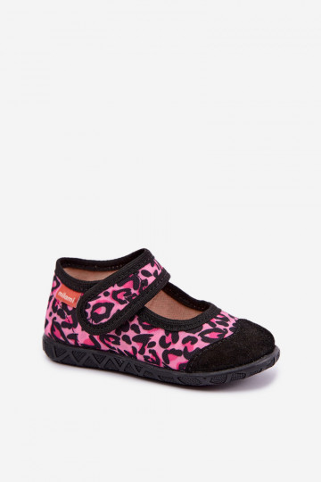 Pantofole per bambini Milami con chiusure adesive e motivi leopardati in rosa e nero Esnia