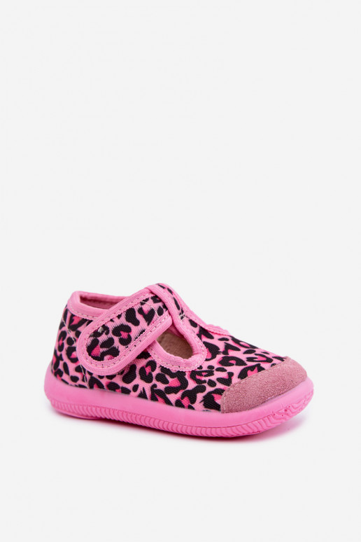 Pantofole elastiche per bambini Milami con chiusure adesive e motivi leopardati in rosa Ambette