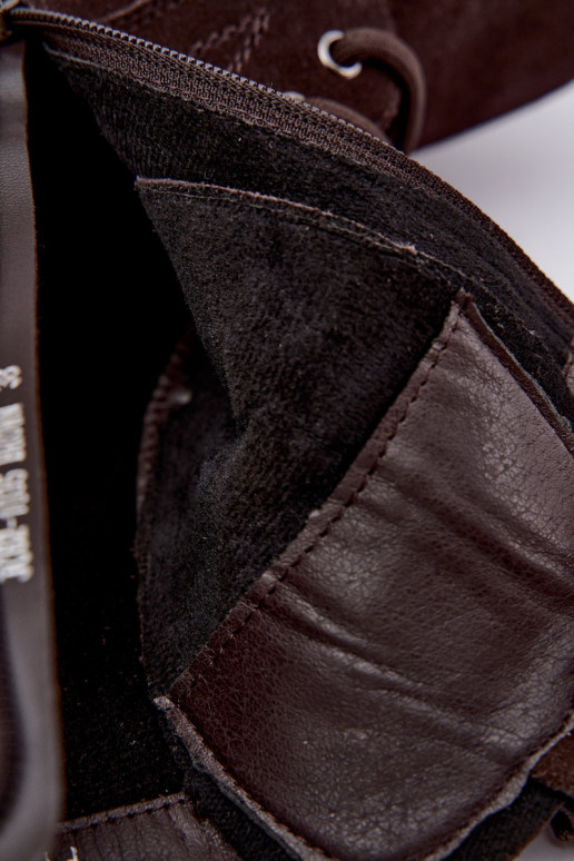 stivaletti da lavoro da donna in suede sintetico isolati D&A JC62-1035 color cioccolato