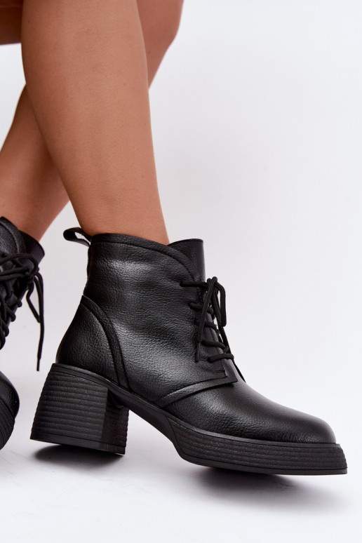 stivaletti isolati da donna D&A CR62-3368 neri