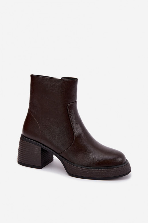 Stivaletti in pelle foderati con tacco D&A CR62-3369 cioccolato