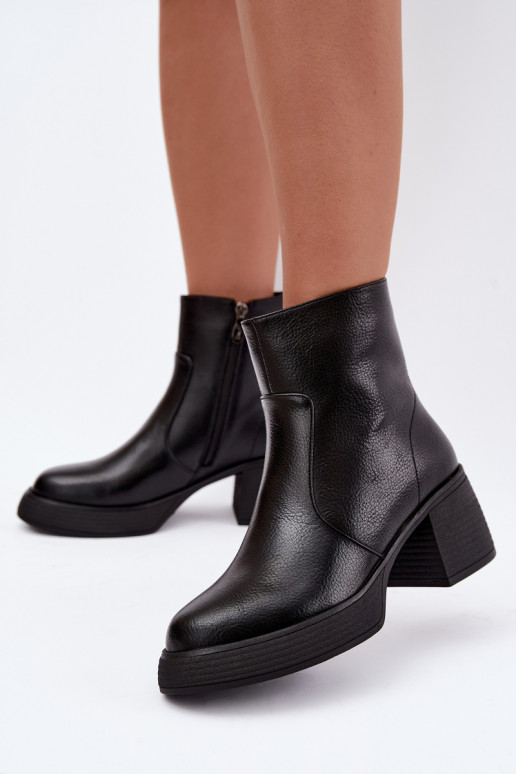 Stivaletti in pelle foderati con tacco D&A CR62-3369 nero