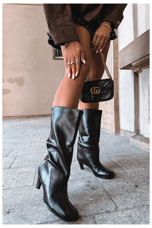 Stivali lunghi slip-on con tacco neri Caldira