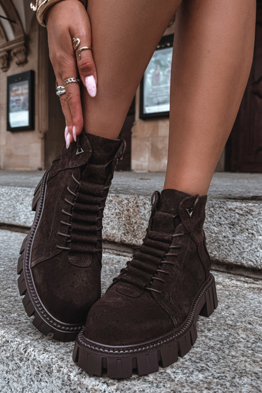 scarpe in suede da donna con piattaforma D&A JC62-1045 color cioccolato