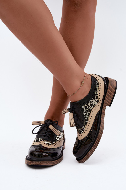 Scarpe in pelle da donna con lacci e frange Tai turiciejka K7816-01 nere