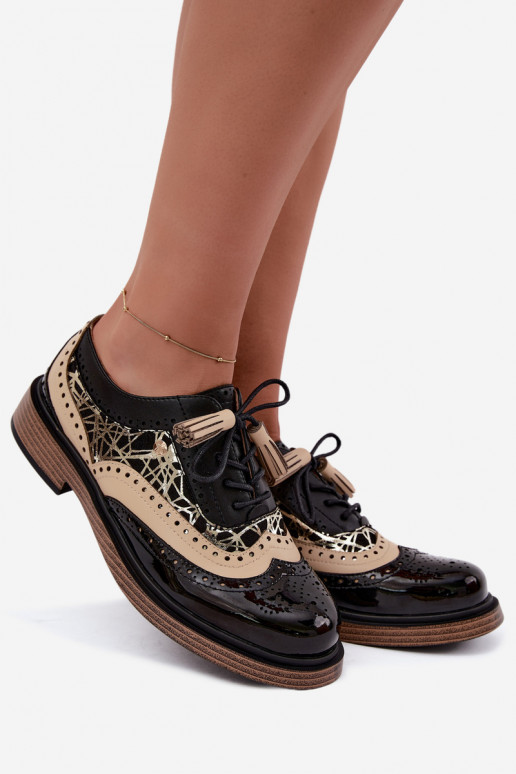Scarpe in pelle da donna con lacci e frange Tai turiciejka K7816-01 nere