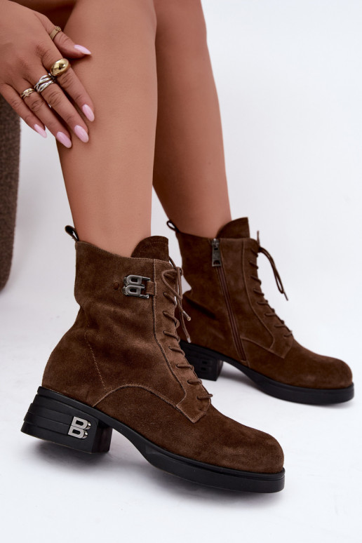 Stivali da donna in suede sintetico isolati Vinceza 67044 marrone