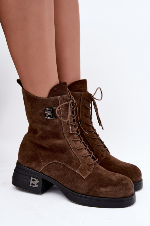 Stivali da donna in suede sintetico isolati Vinceza 67044 marrone
