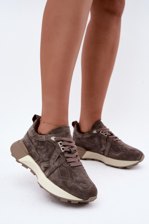 Sneakers da donna in suede sintetico Kobbo 67048 marrone scuro