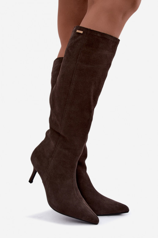 stivali alti in suede sintetico con tacco sottile isolati modello slip-on Big Star UU274495 colore marrone scuro