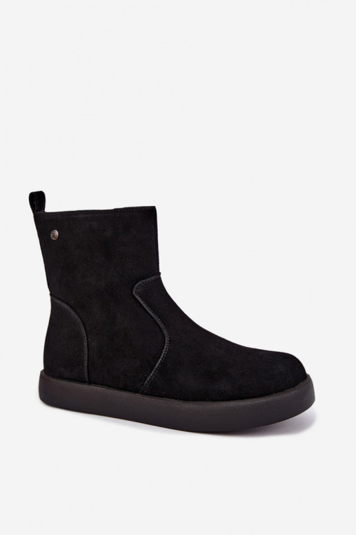 Scarpe in suede isolate per donne Tai turiciejka K7800-01 colore nero